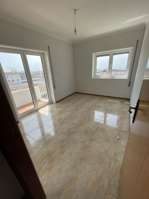 Arrenda se apartamento T2 em Areosa (Viana do Castelo)