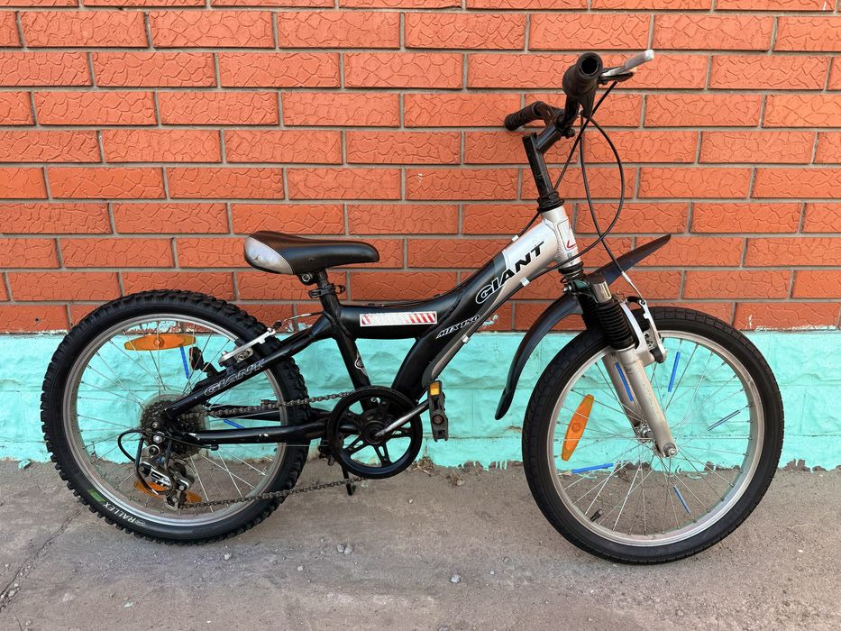 Велосипед Горный  Giant Колёса 20 Алюминиевая Рама