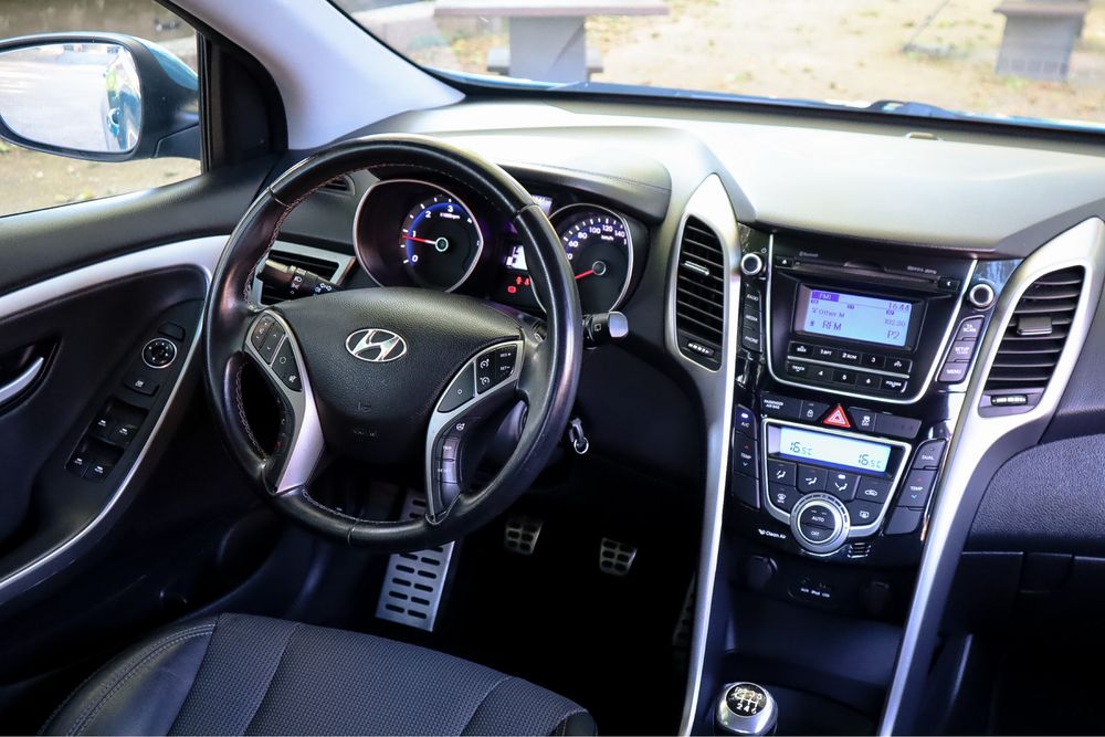 Hyundai I30 1.6 Crdi STYLE - Desde 185€/Mês