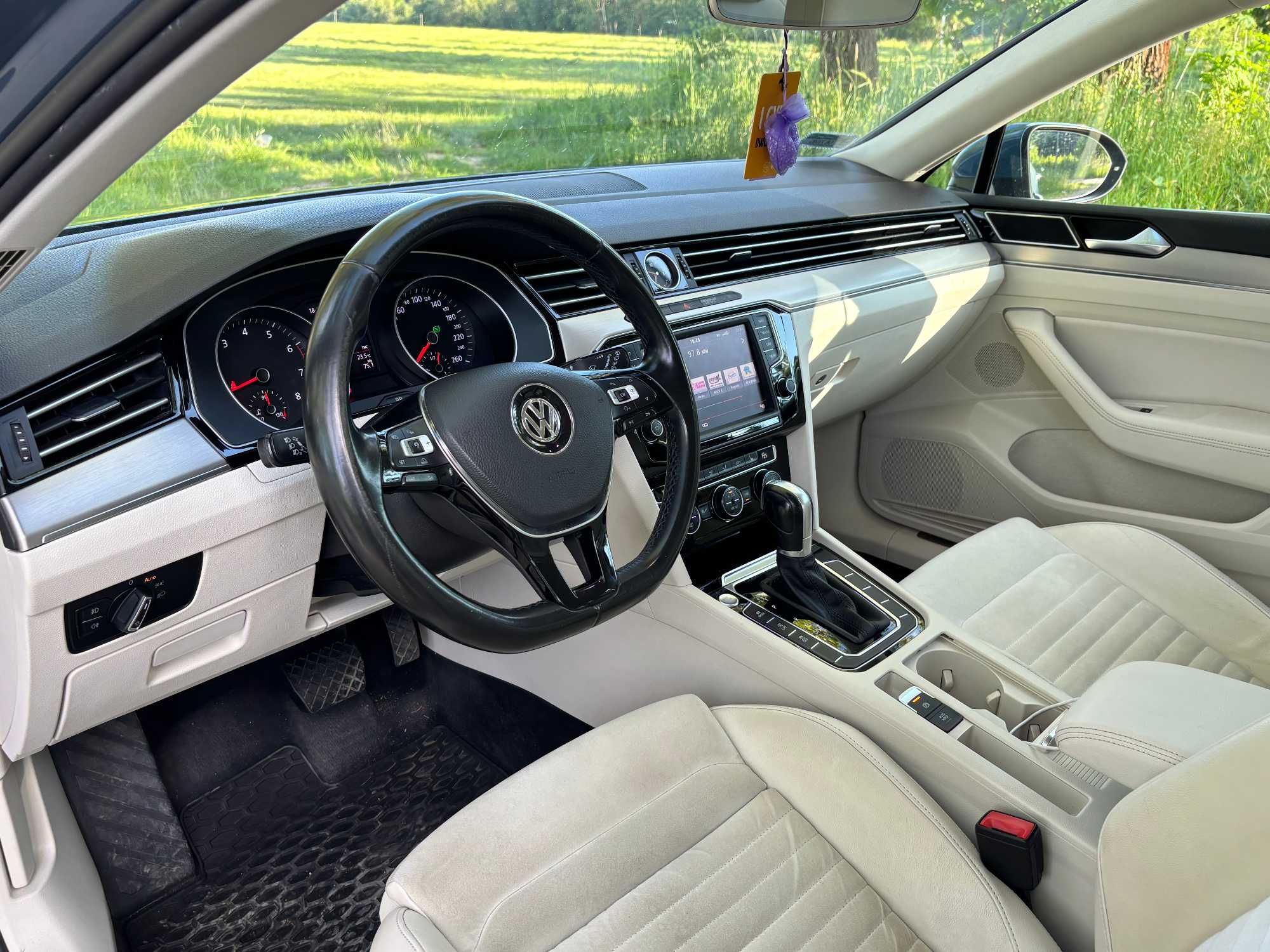 Volkswagen PASSAT B8 Variant, Highline, 2.0 TSI, 220 KM, 2015 r.