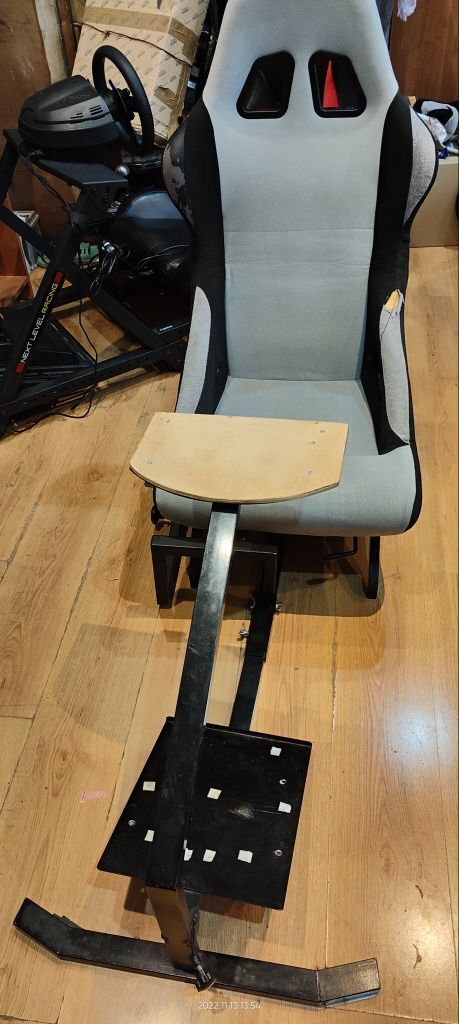 Playseat Thrustmaster, Logitech,simresing
