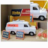 Dinky Toys Ford Transit