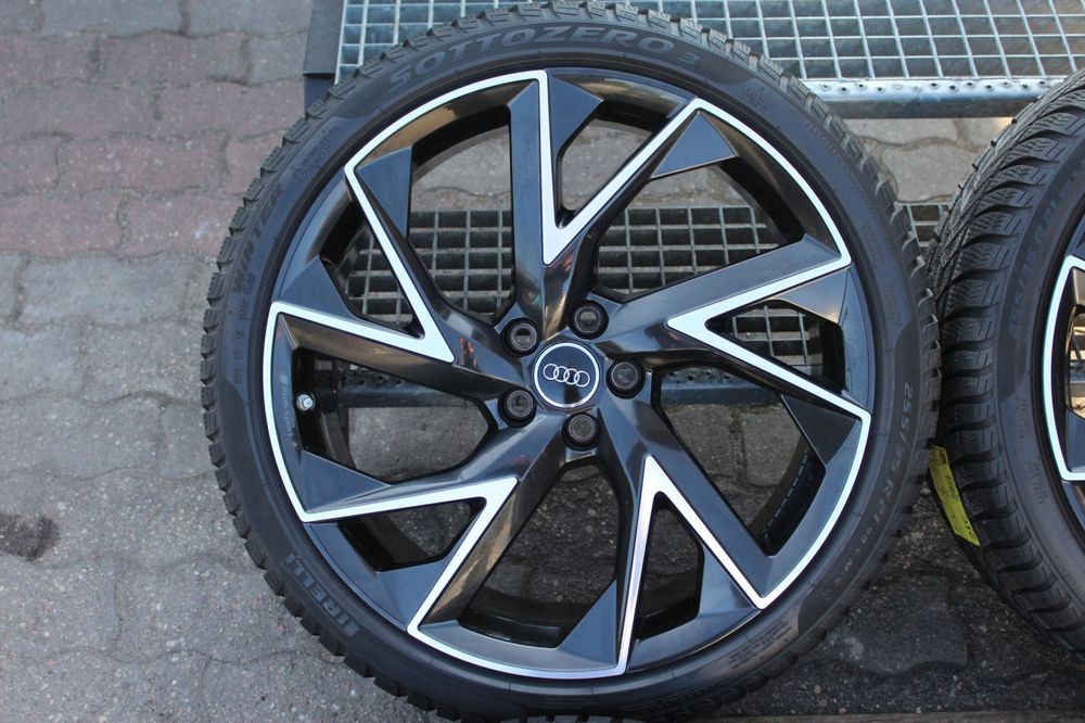 oryg audi rsq3 21cali 5x112 et38 8,5j tpms