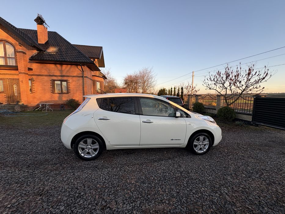 Nissan Leaf 2012