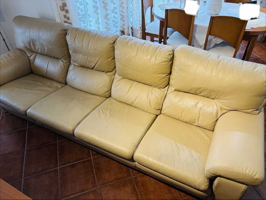 Sofá de Pele bege