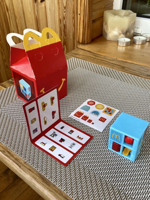 Іграшка PlayPlace McDonald’s Happy Meal mini Lil серія 2025
