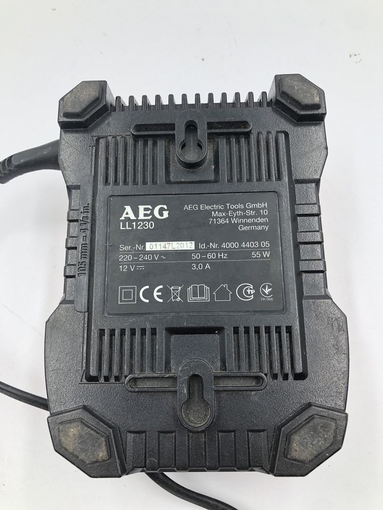 Ładowarka AEG LL1230