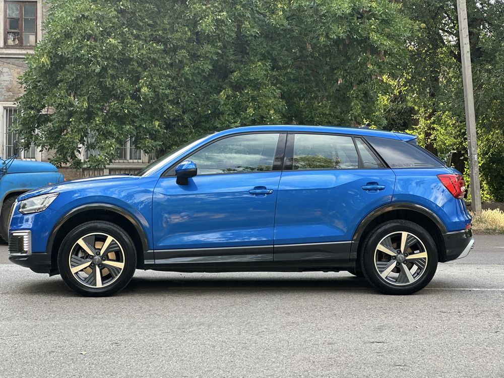 AUDI Q2 E-Tron Elektro