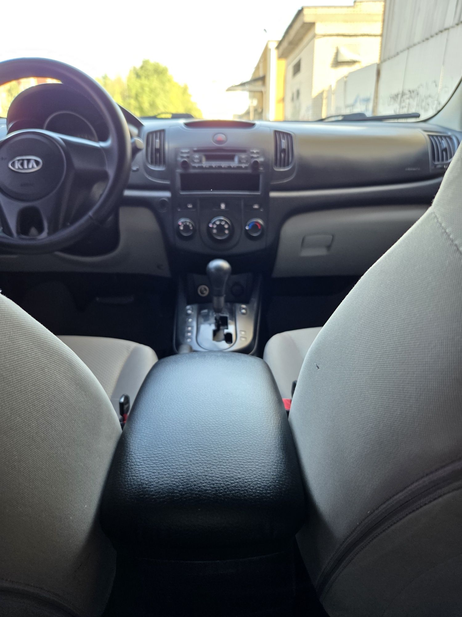 Kia Cerato 1.6 AT