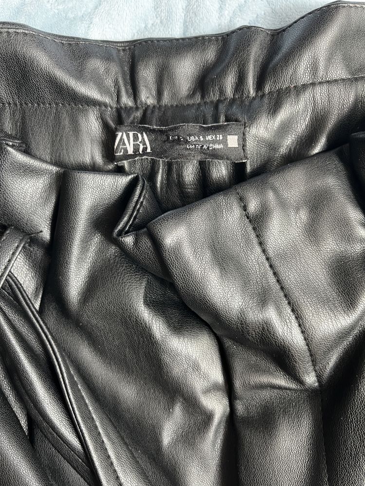 Шорты Zara кожзам