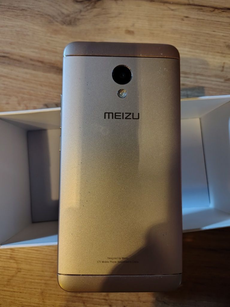 Продам телефон Meizu m5s в отличном состоянии
