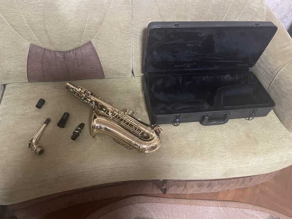 Саксофон альт maxtone