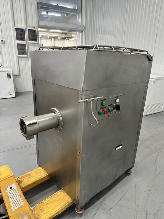 Мʼясорубка промислова Вовчок