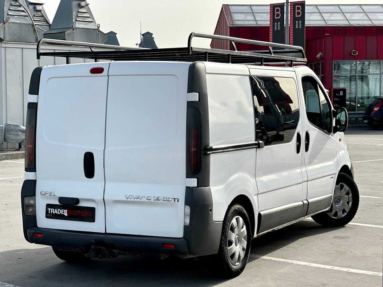 Opel Vivaro 2004