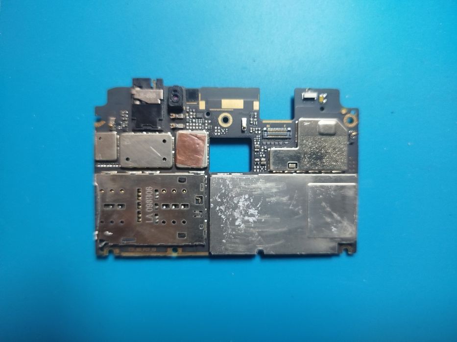 Материнская плата Xiaomi redmi 5 plus 3/32 на восстановление