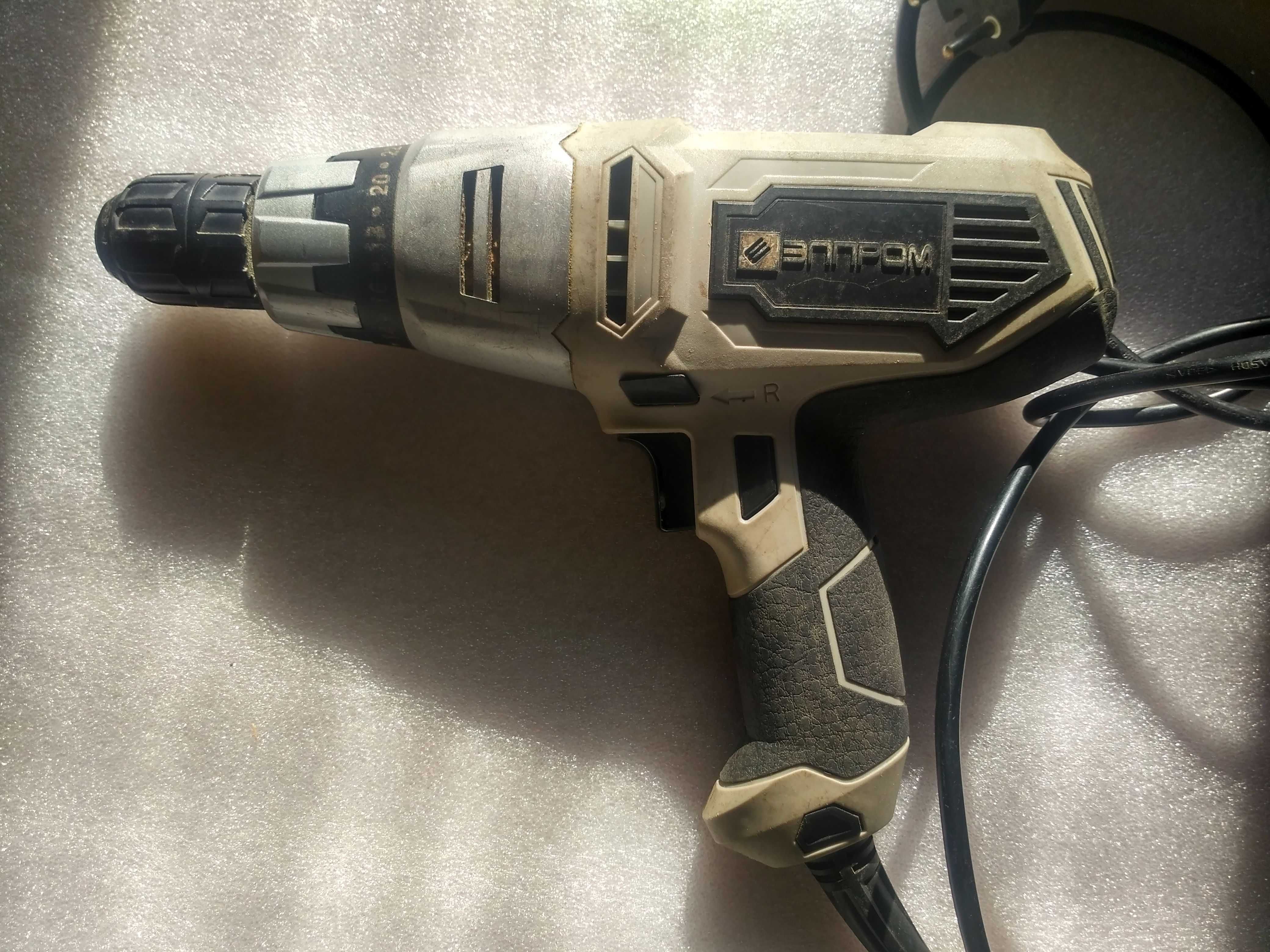 Шуруповерт Элпром ЭШС-1200 б/у