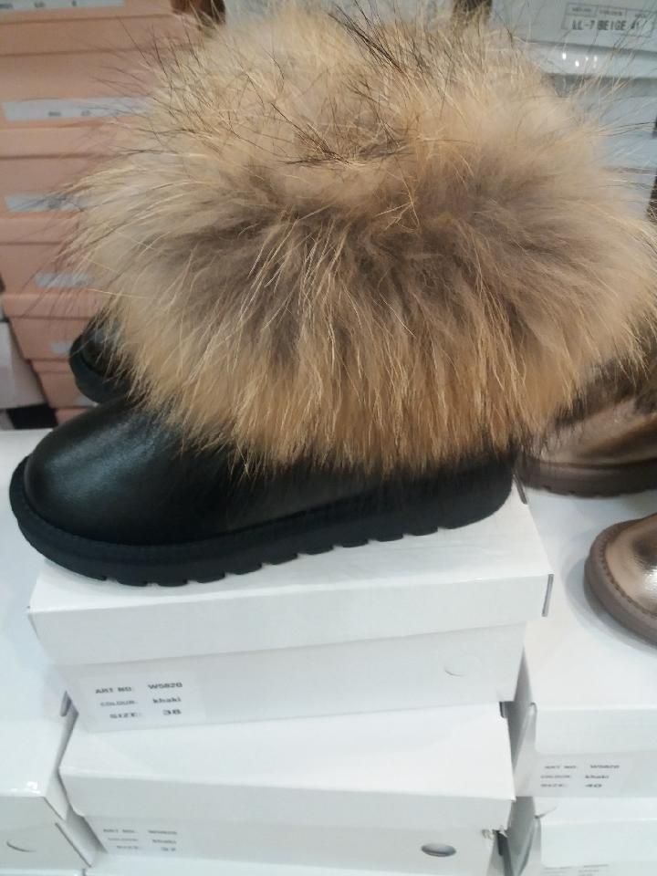 Eleganckie śniegowce emu naturalne futerko z jenota skóra kolory