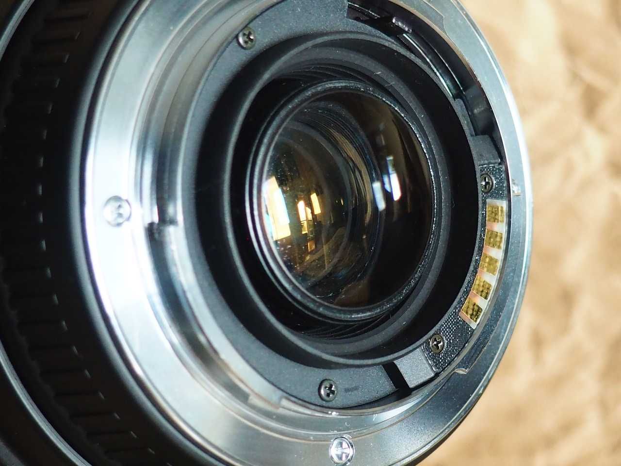 Obiektyw Sigma 70-300mm f4-5,6 APO Macro Super II.