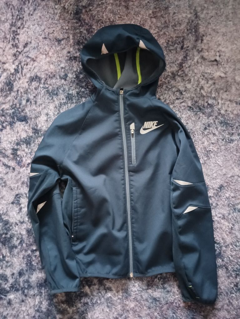 Куртка Nike 10-12 років