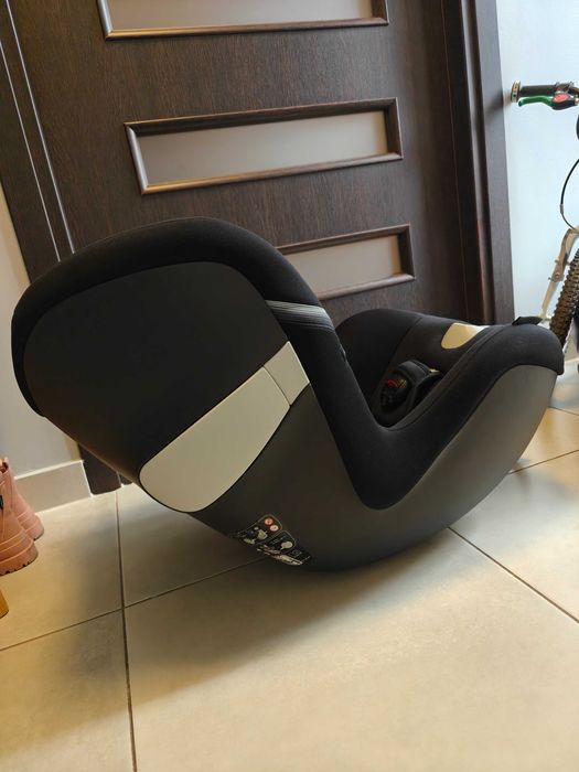 Fotelik z bazą Cybex Sirona M2 i-size