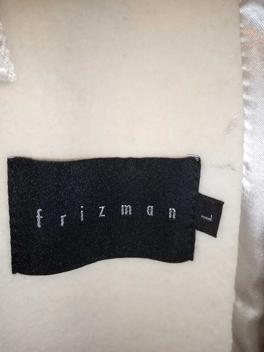 Пальто молочно-белого цвета 46-48