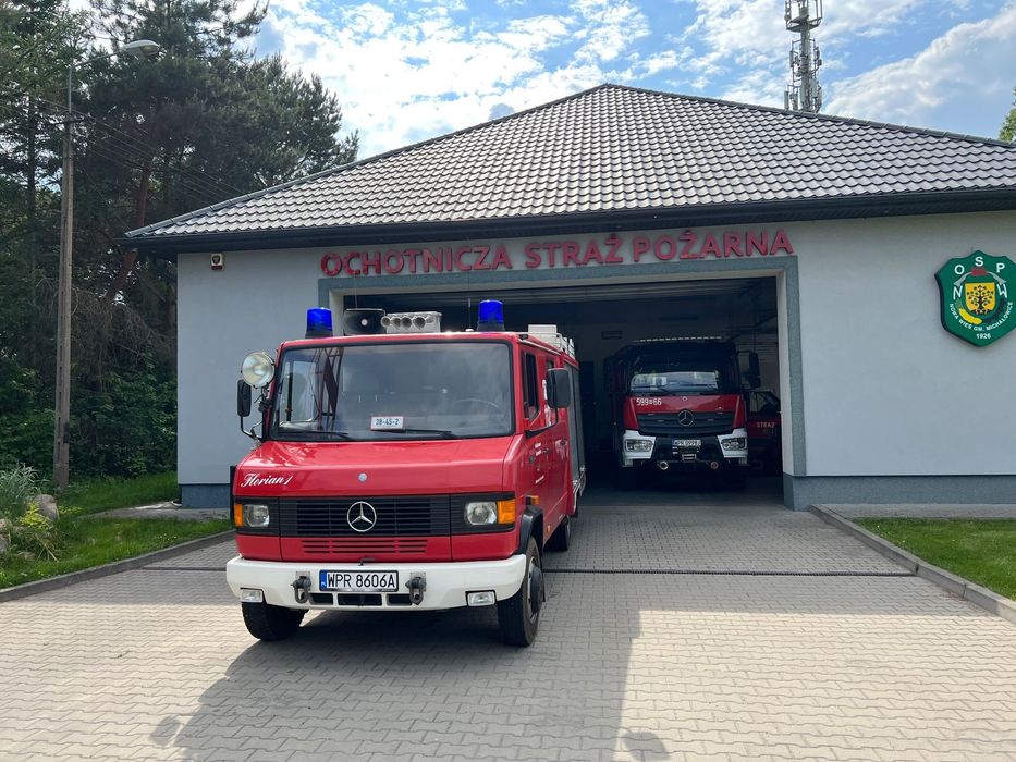 Mercedes-Benz 811D  57000 km , stan bardzo dobry , mercedes