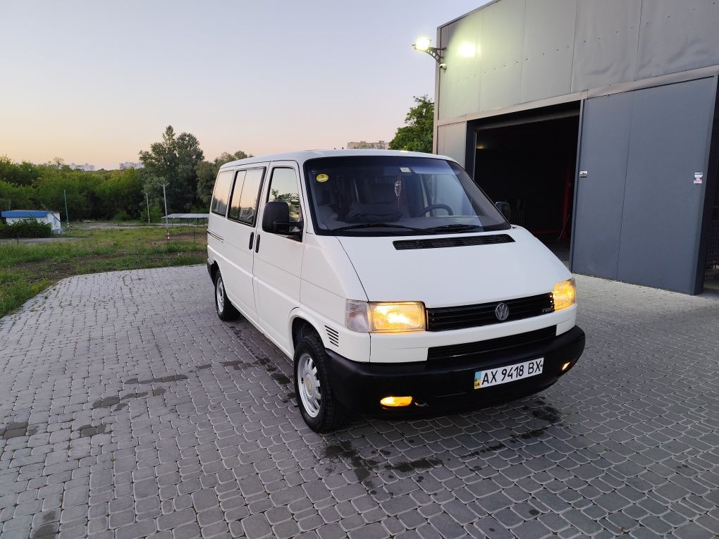 Volkswagen Transporter T4 2.5 Пассажир