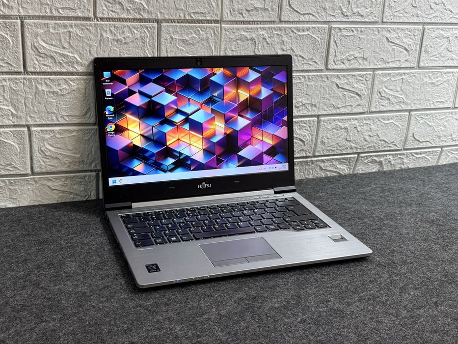 Ноутбук Fujitsu U745 Core i5 8GB Батарея 4 години