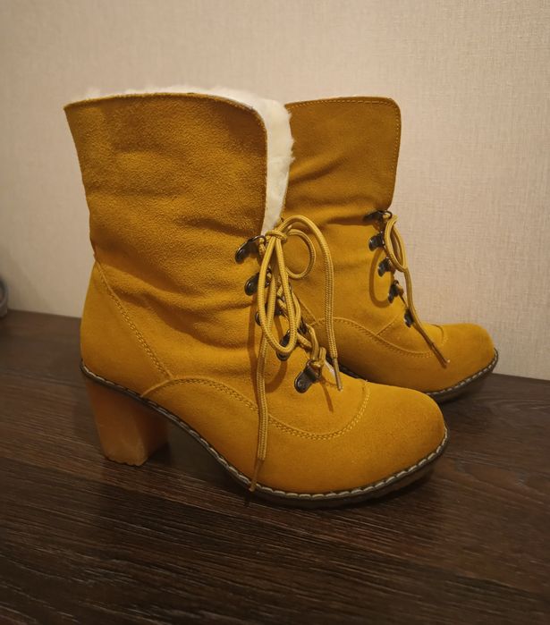 Сапоги Ботинки Черевики замшеві 37-38 розмір