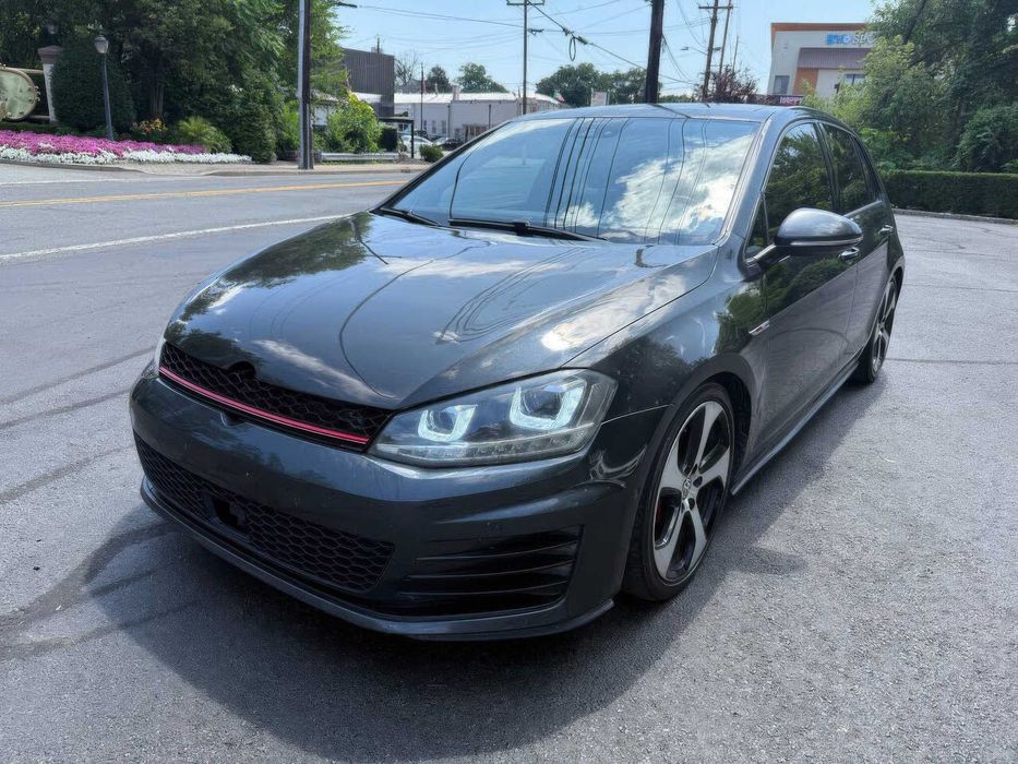 Volkswagen Golf GTI SE      2016