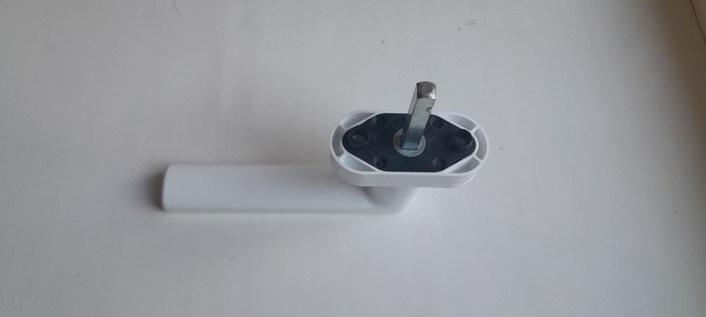 Ручка на вікно REHAU/ Віконна ручка