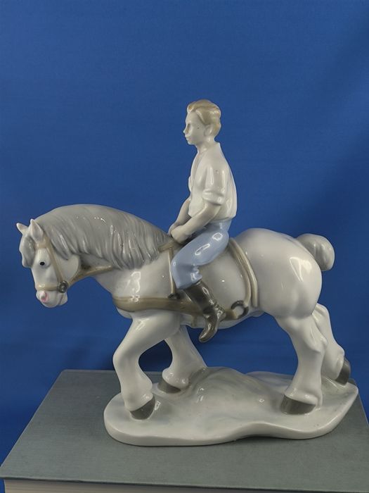 Mężczyzna na koniu Carl Scheidig Lippelsdorf Grafenthal #porcelana