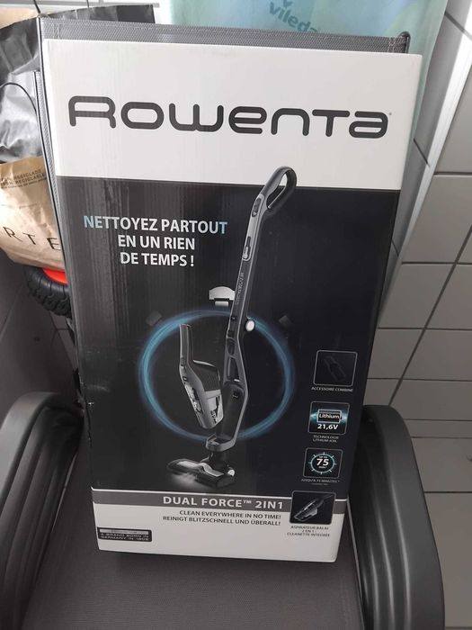 Aspirador vertical Rowenta dual force 2 em 1