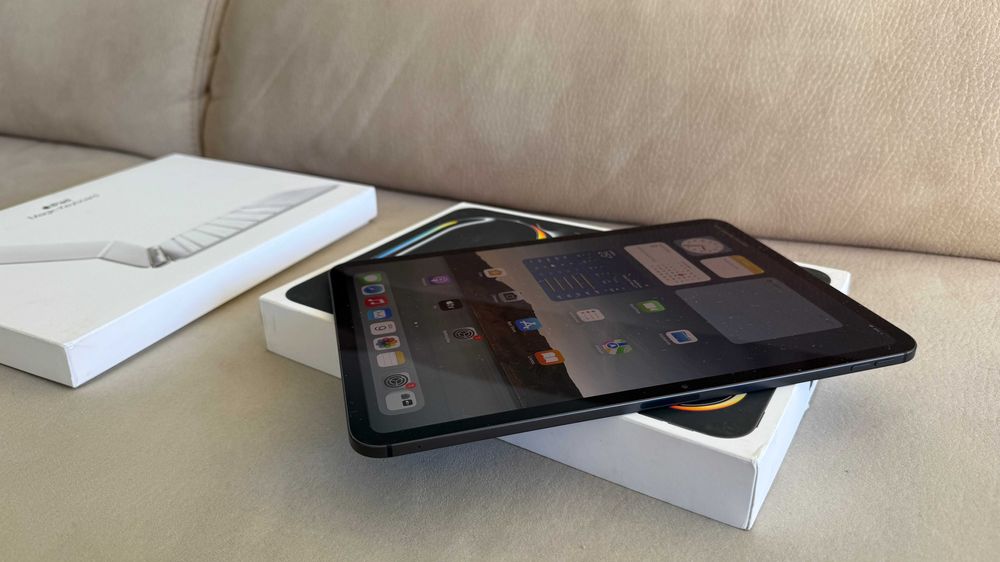 Vendo troco iPad Pro M4 256Gb + Celular C/Garantia Apple