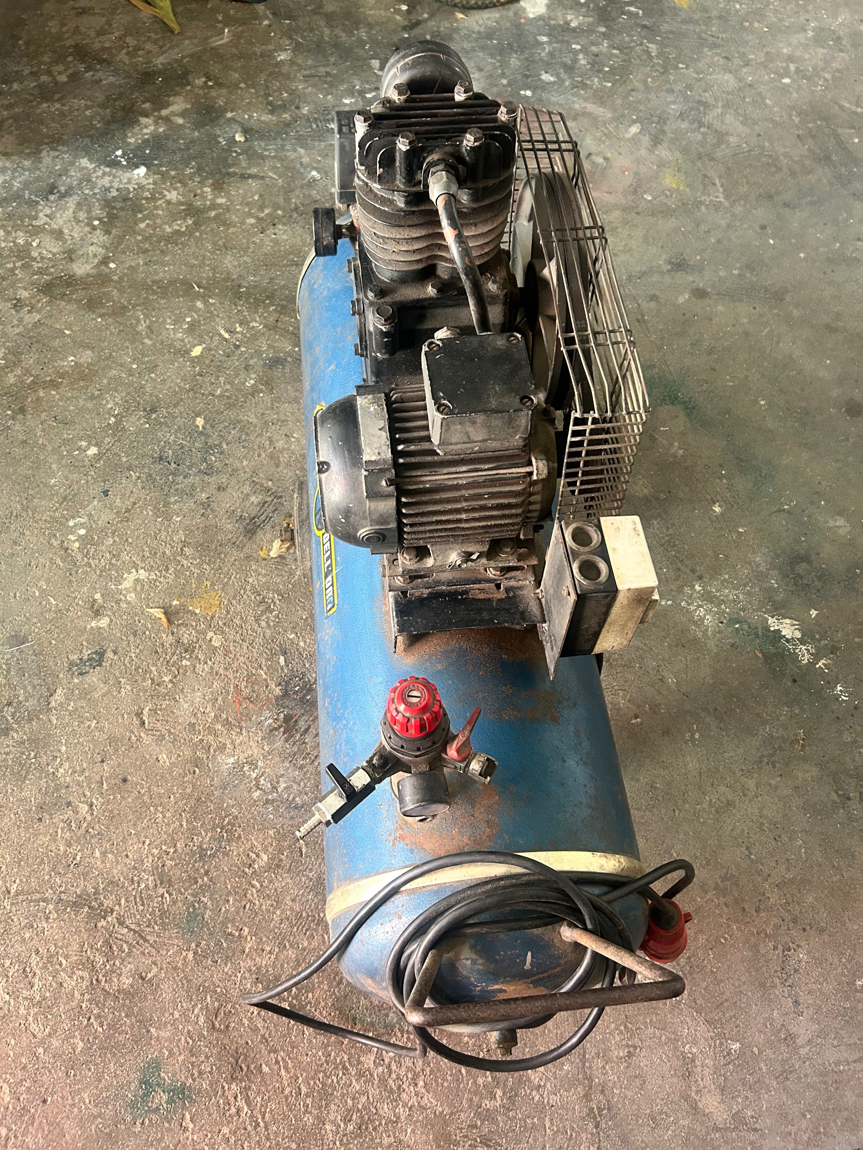 Compressor usado a funcionar de 100 Litros Trifasico