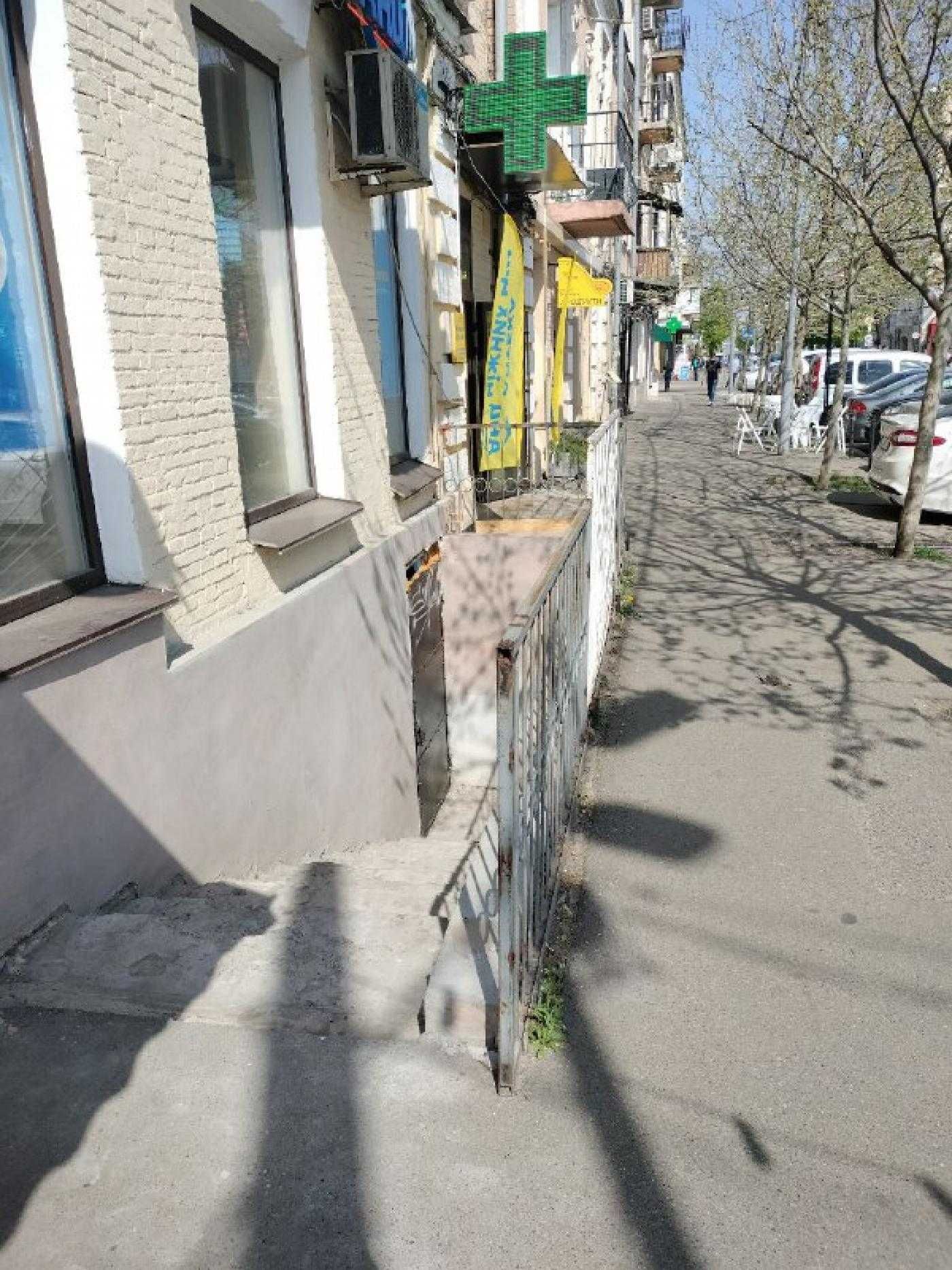 без% Оренда приміщення 200м2 Поділ. ст.метро Контрактова площа. Фасад