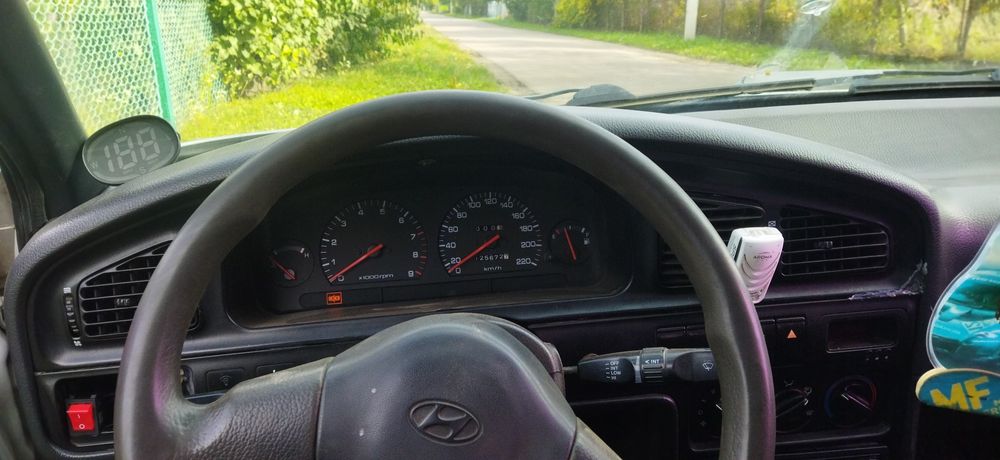 Хюндай Лантра J1