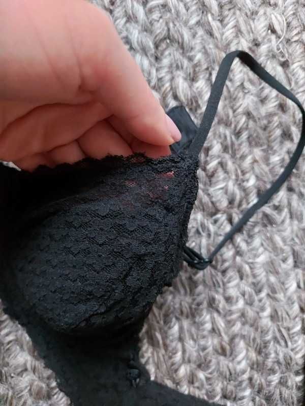Czarny Biustonosz koronkowy miękki h&m 36