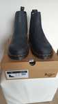 Sztyblety Dr Martens 2976 Chelsea, rozm. 44, efekt nubuk, nowe