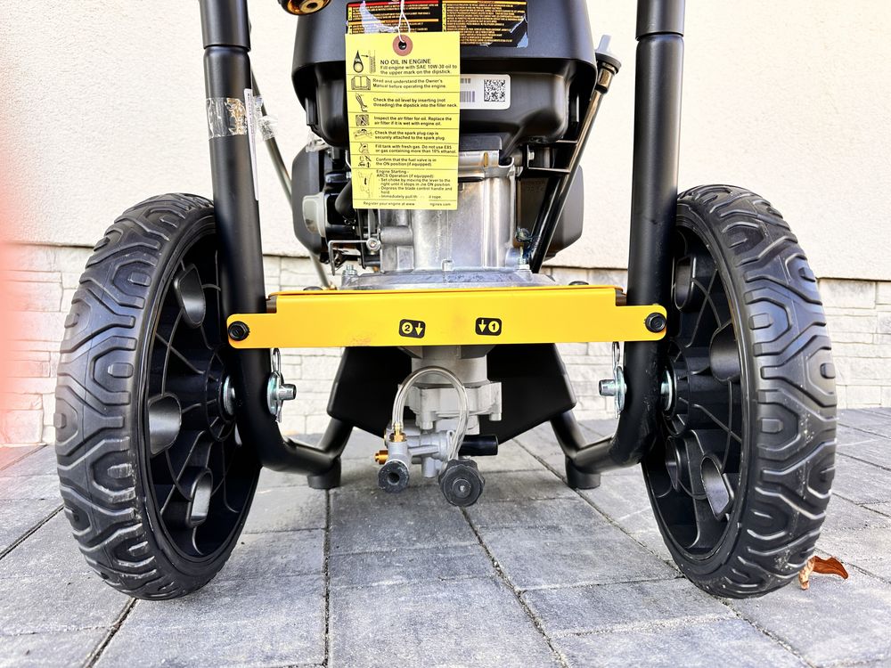 Myjka ciśnieniowa spalinowa DEWALT - Honda 200 bar 12gwar