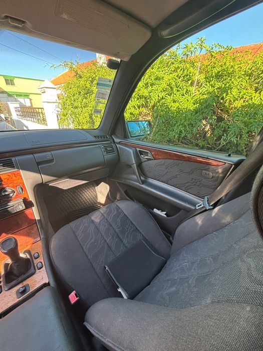 Vende-se Mercedes w210 e290td