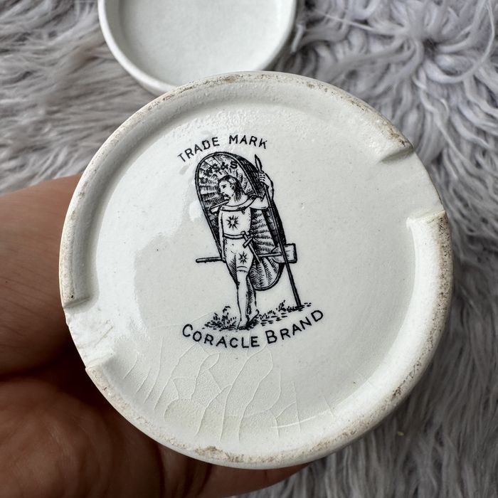 Maselniczka Trade Mark Coracle Brand