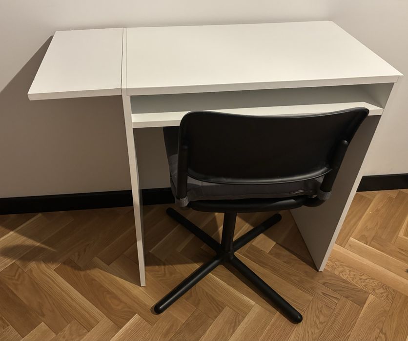 Biurko IKEA TORALD z przedłużeniem + krzesło SMÄLLEN, poduszka MALINDA