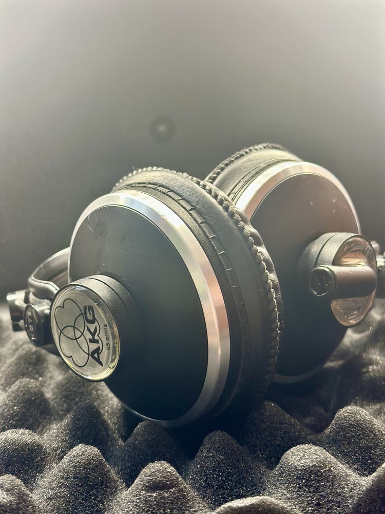 AKG K271 Studio (б/у в гарному стані)