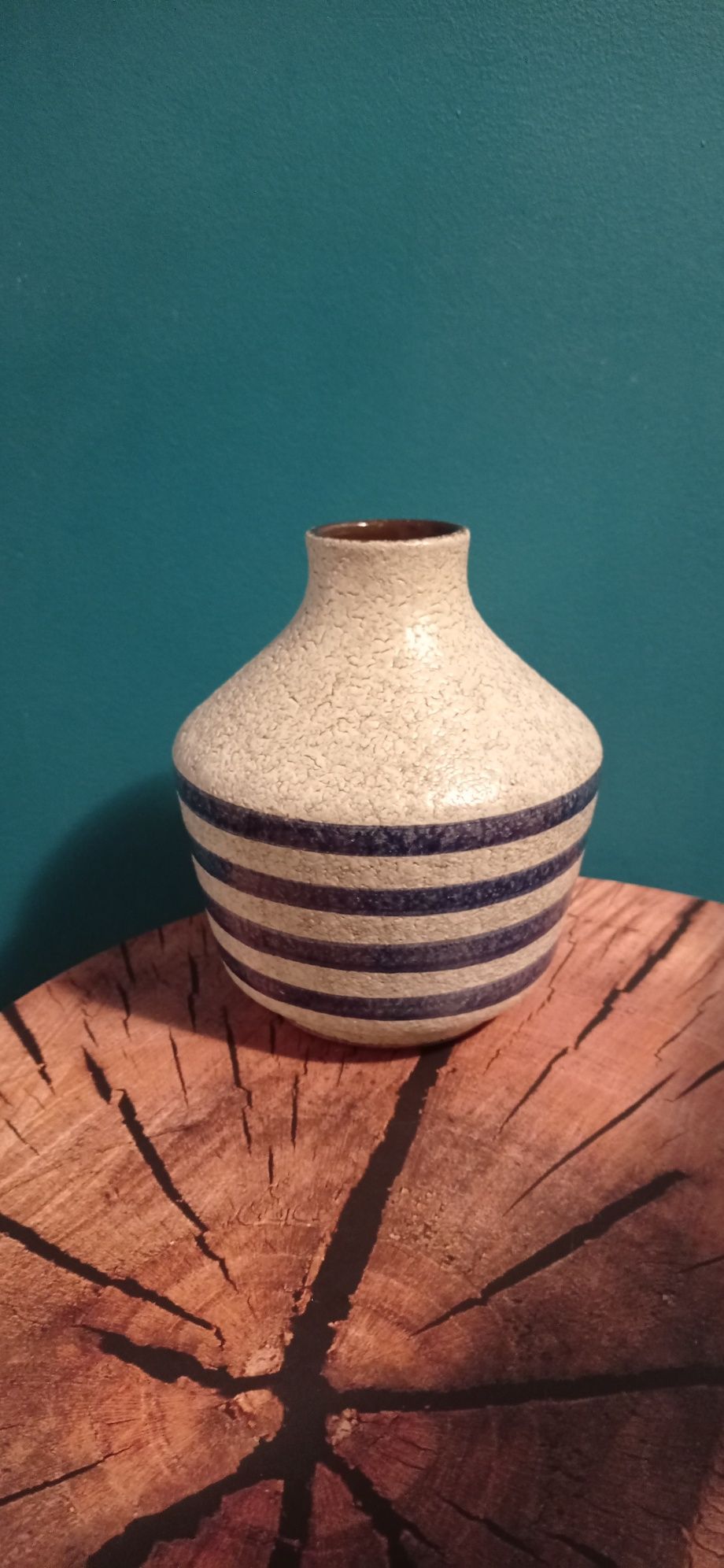 DDR wazon ceramiczny w granatowe paseczki sygnowany nr 3044