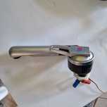 Bateria kran do przyczepy kampera