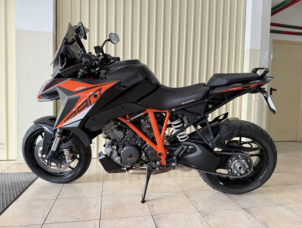 KTM 1290 Super Duke GT