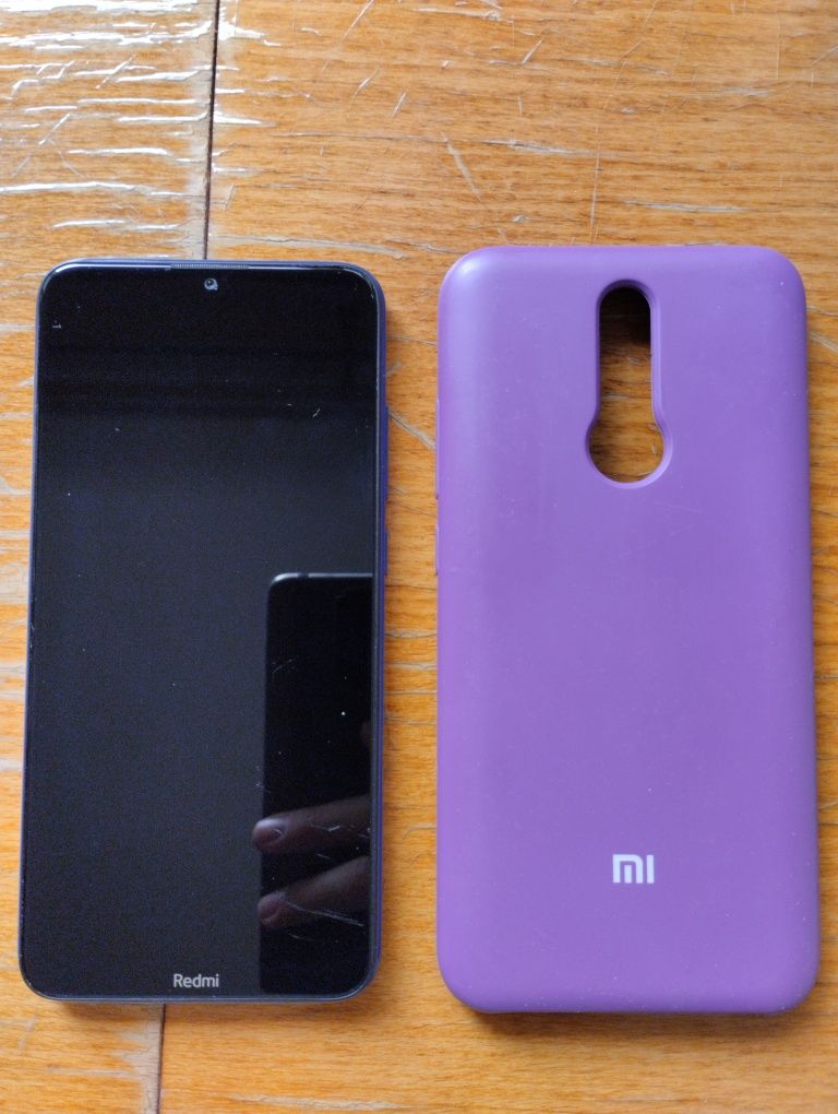 Продам Redmi 8 3/32 гб