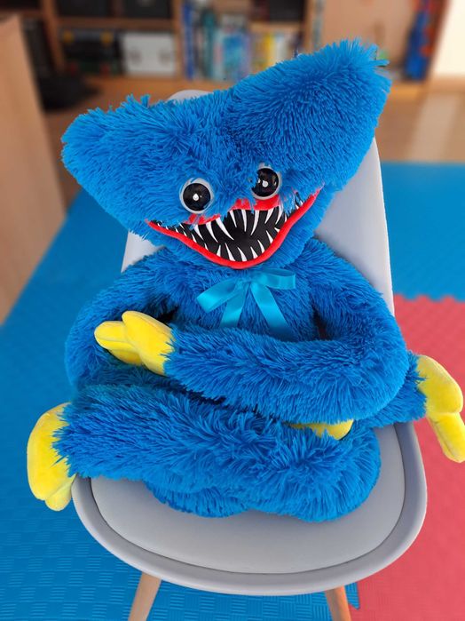 Huggy Wuggy - Poppy Playtime - Peluche Gigante Oficial de 120cm
