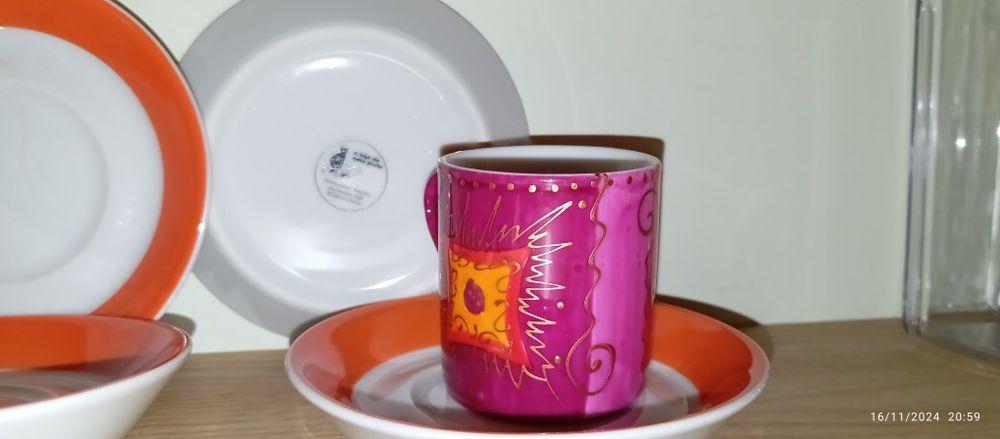 Chávena de café +pires o Gato Preto